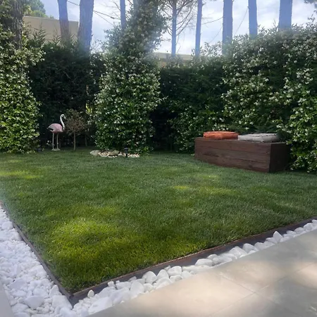 Gjiri Lalezit Swimming Pool