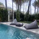 Вилла Gjiri Lalezit Swimming Pool *