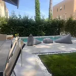 Gjiri Lalezit Swimming Pool Вилла