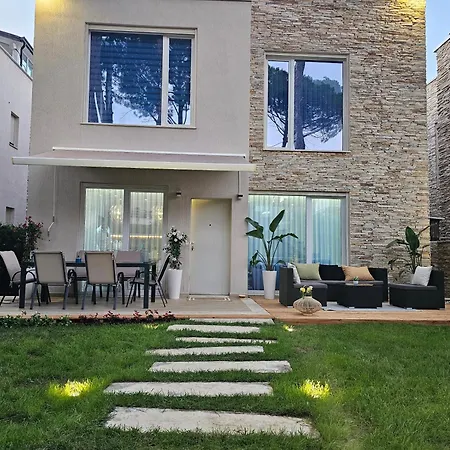 Gjiri Lalezit Swimming Pool Villa Lalez